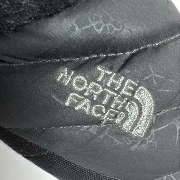 The North Face Women's Quiklted Slippers Size S Black Thermoball Traction Mule - Picture 6 of 8